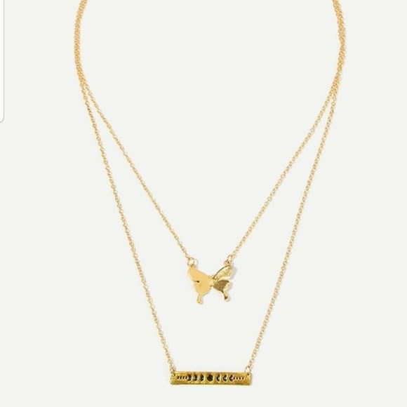 ♡Kylie♡ Butterfly Gold Necklace - Picture 4 of 4